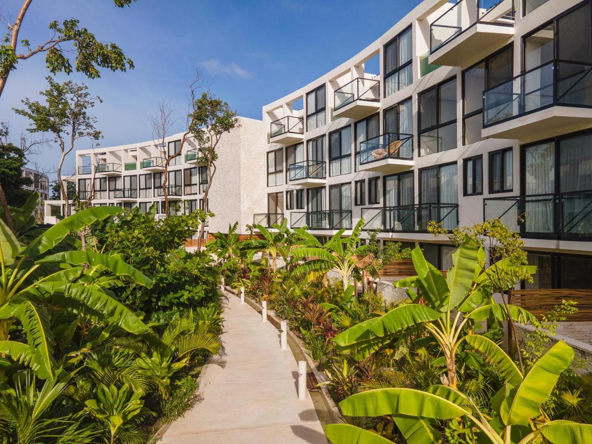 Hotel The Waves By Experience 4*