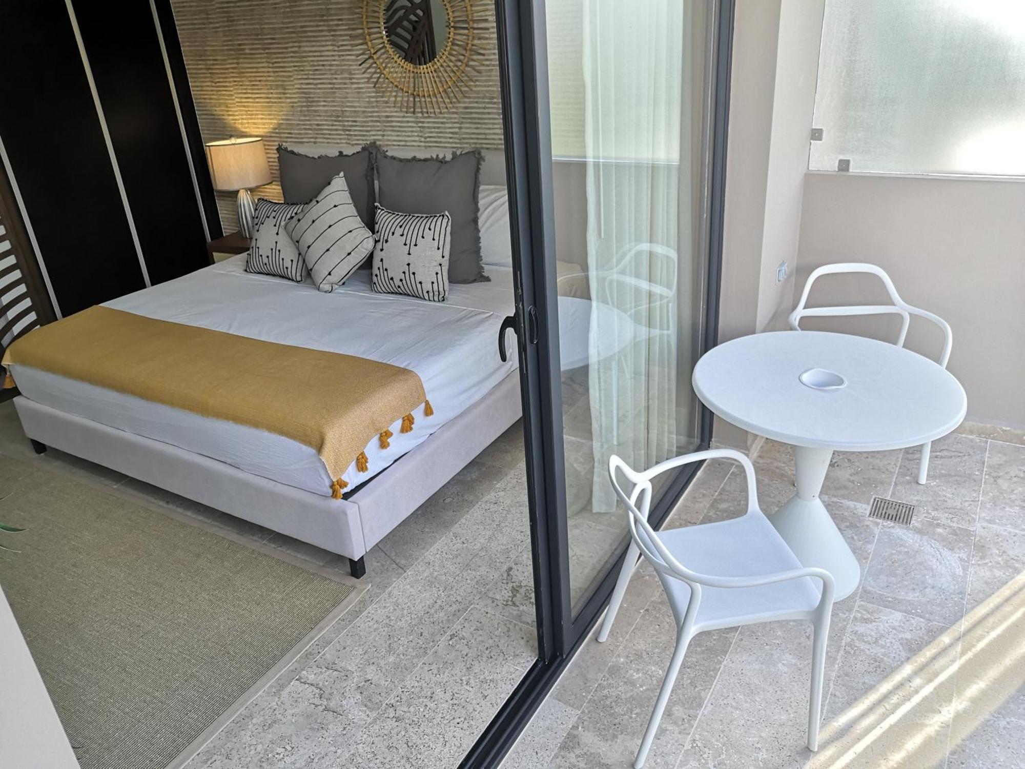 Menesse Luxury By Spot Apartment