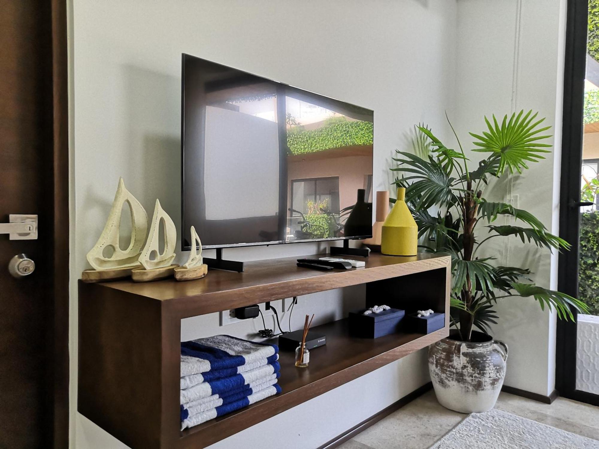 Menesse Luxury By Spot