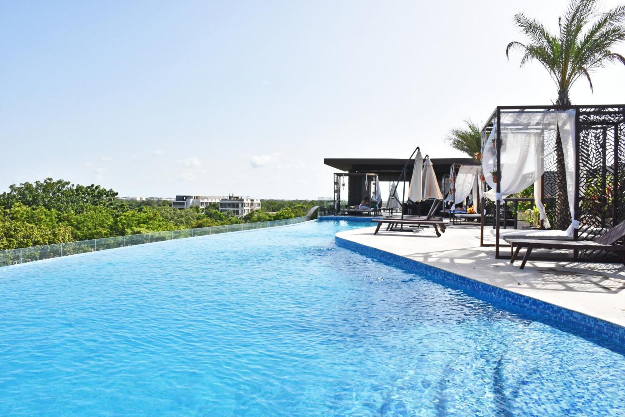 Menesse Luxury By Spot