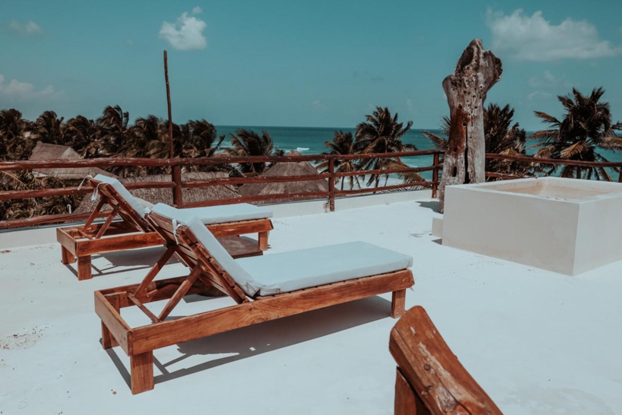 Niken Beachfront Hotel