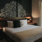 Mudra Tulum