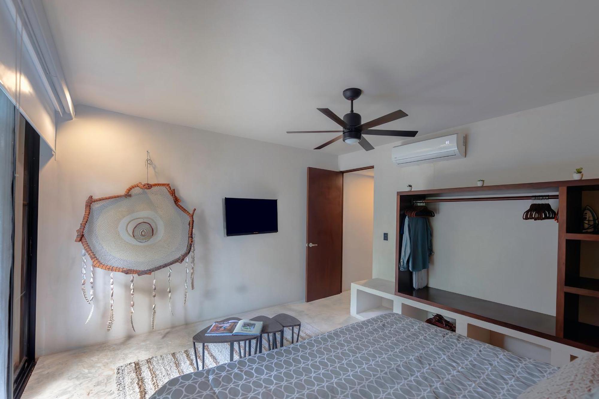 Apartment Charming Getaway In Prime Location