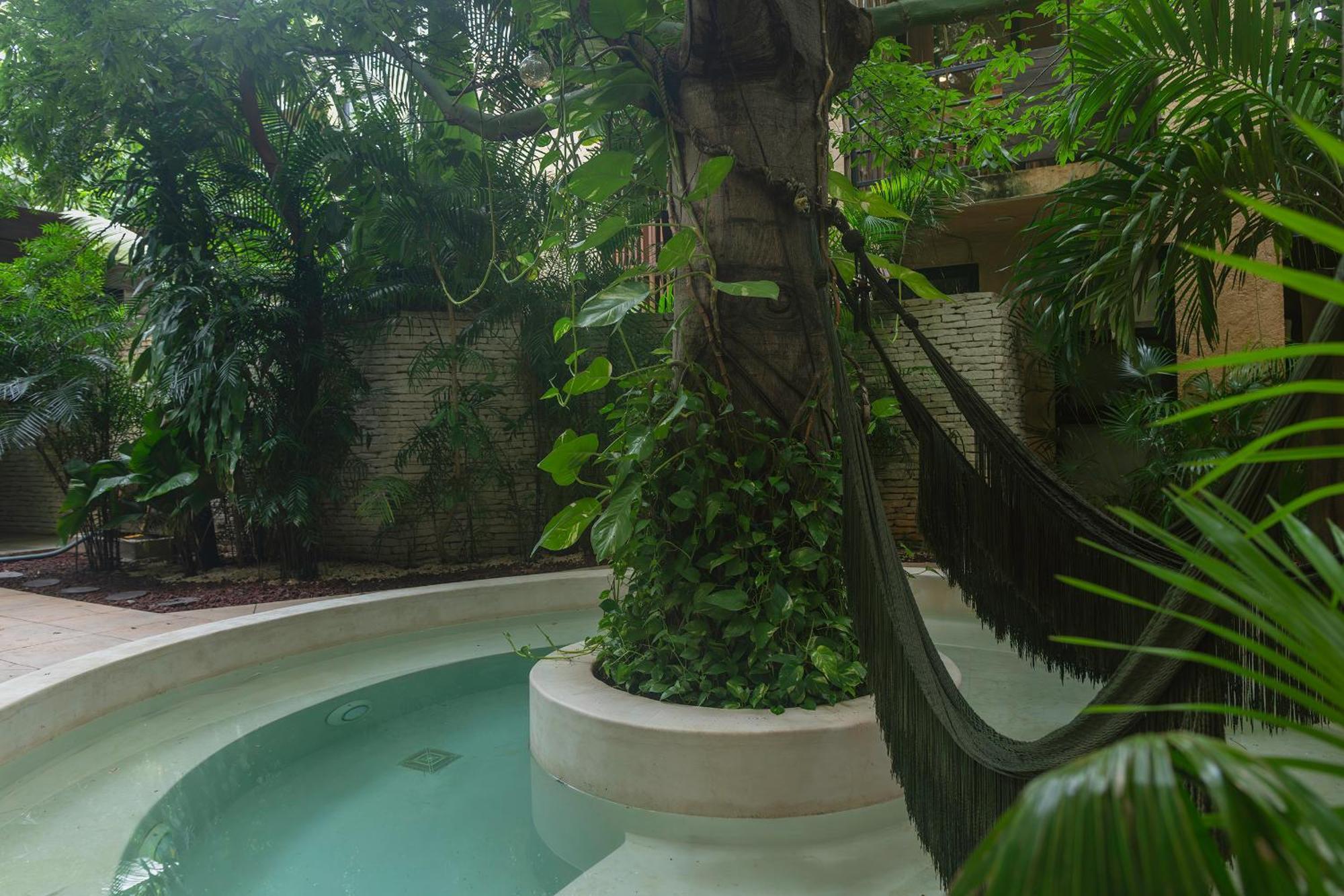Charming Getaway In Prime Location Apartment *