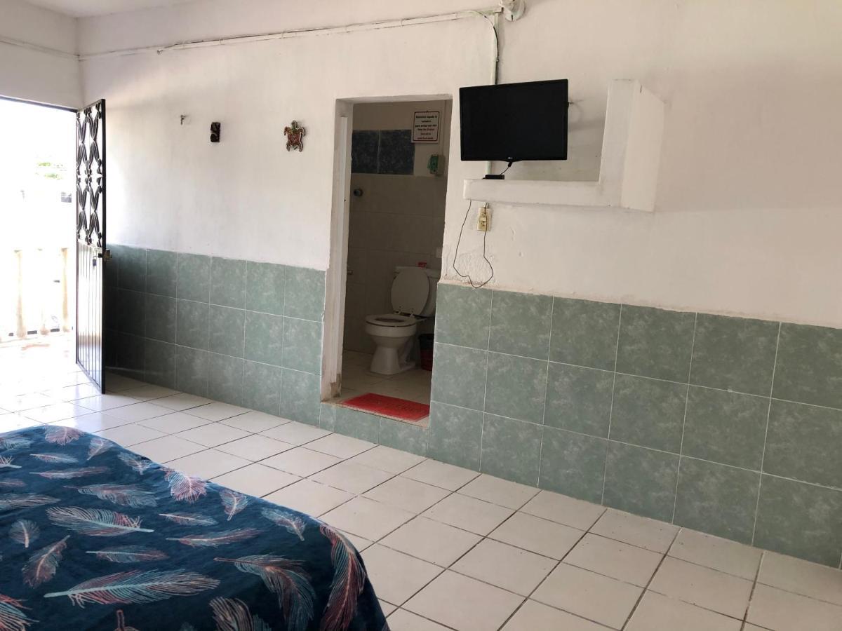 Inn 77 *