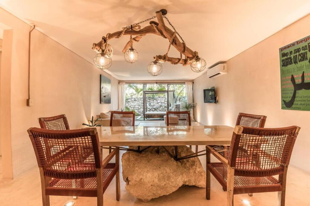 Сasa de vacaciones Retreat-3br Luxury Condo-private Pool