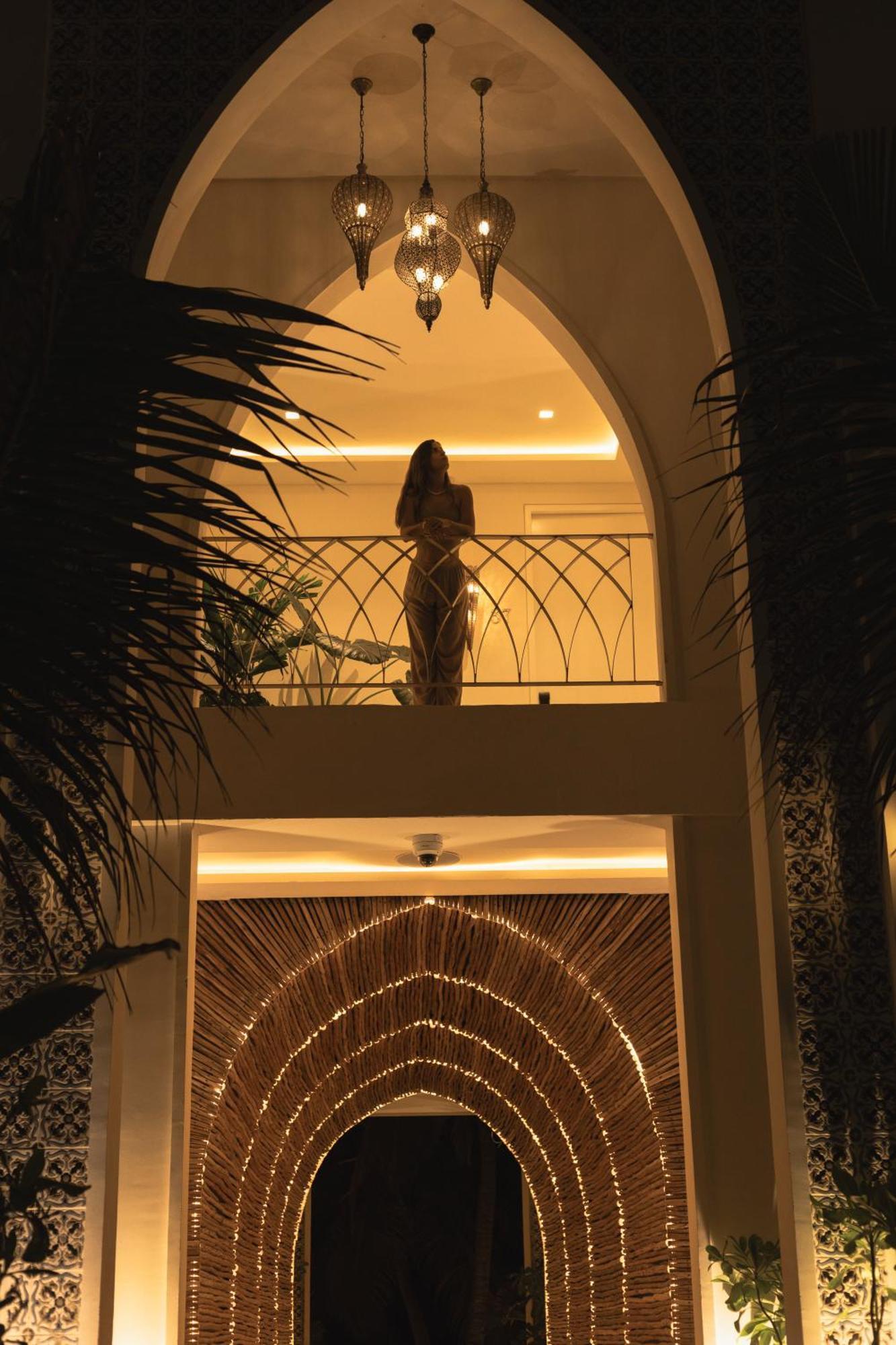 Sana Beachfront Boutique Hotel 5*