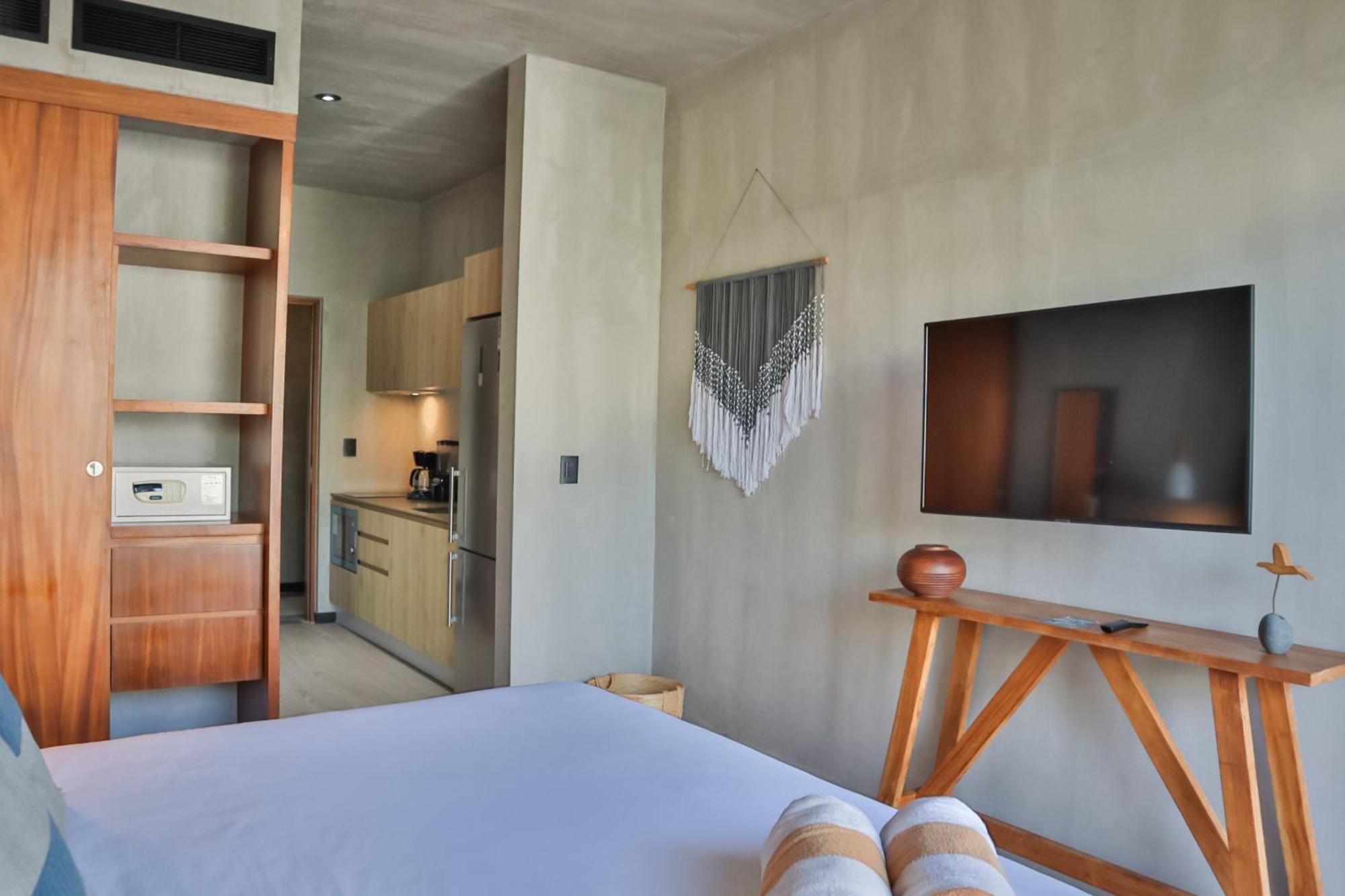 Aparthotel Impresionante Tuk *