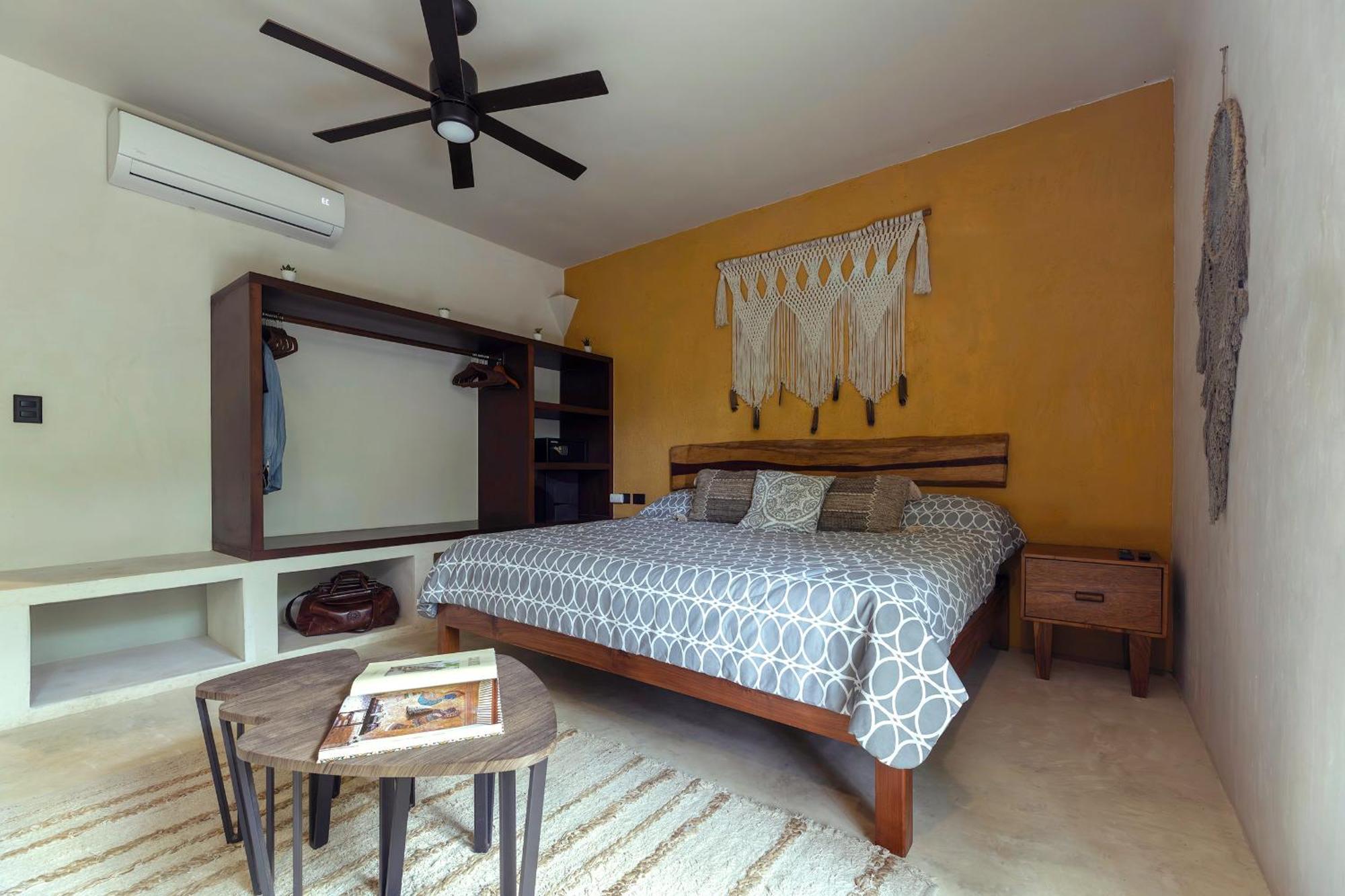 Charming Getaway In Prime Location Apartment *