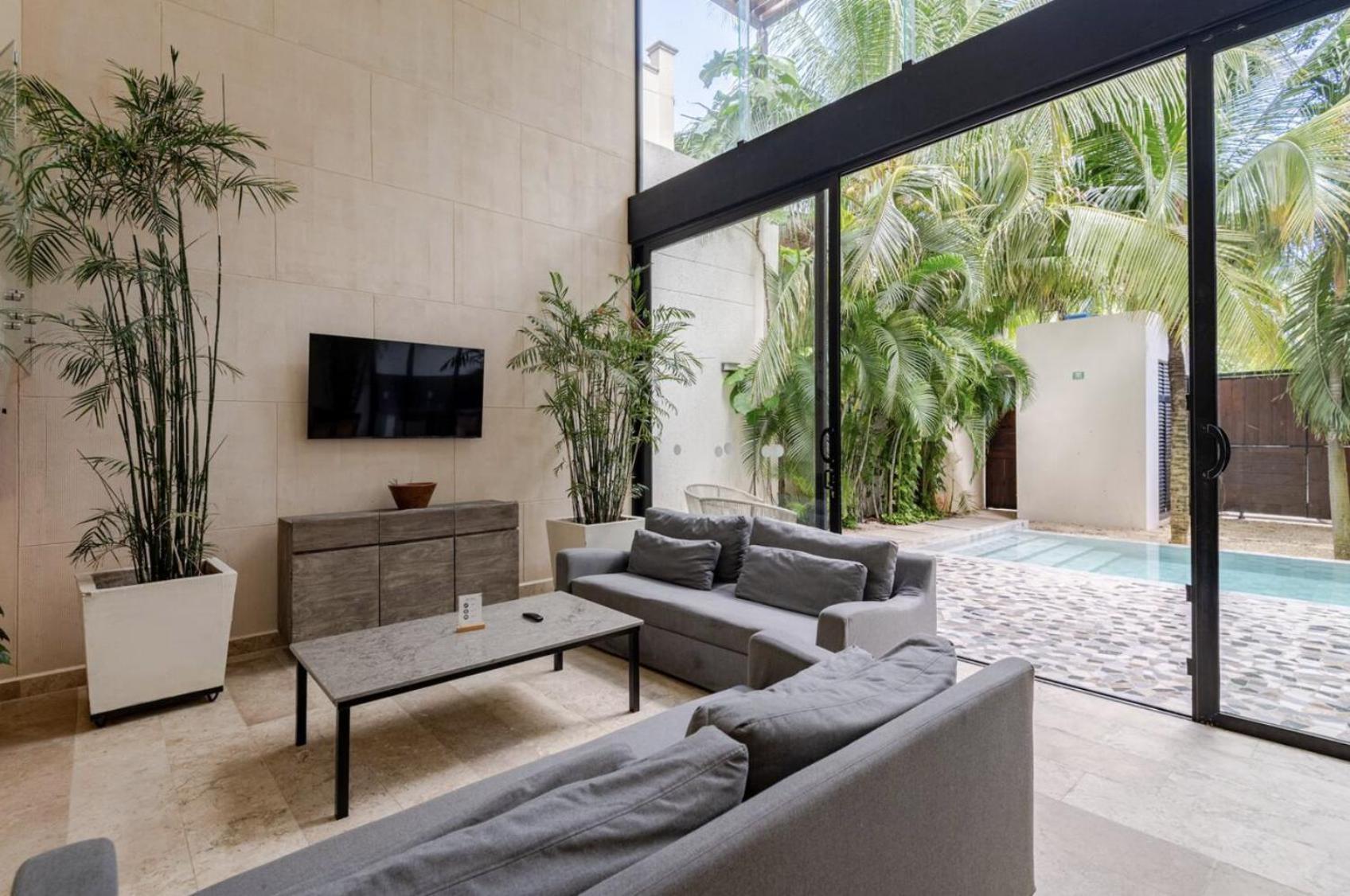 Tuuk: Luxury 5-bedroom With Private Pool And Concierge