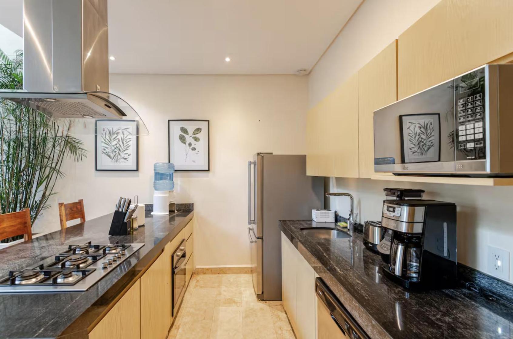 Tuuk: Luxury 5-bedroom With Private Pool And Concierge