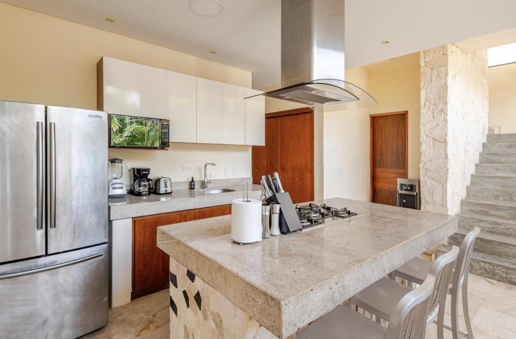 Tuuk: Luxury 5-bedroom With Private Pool And Concierge