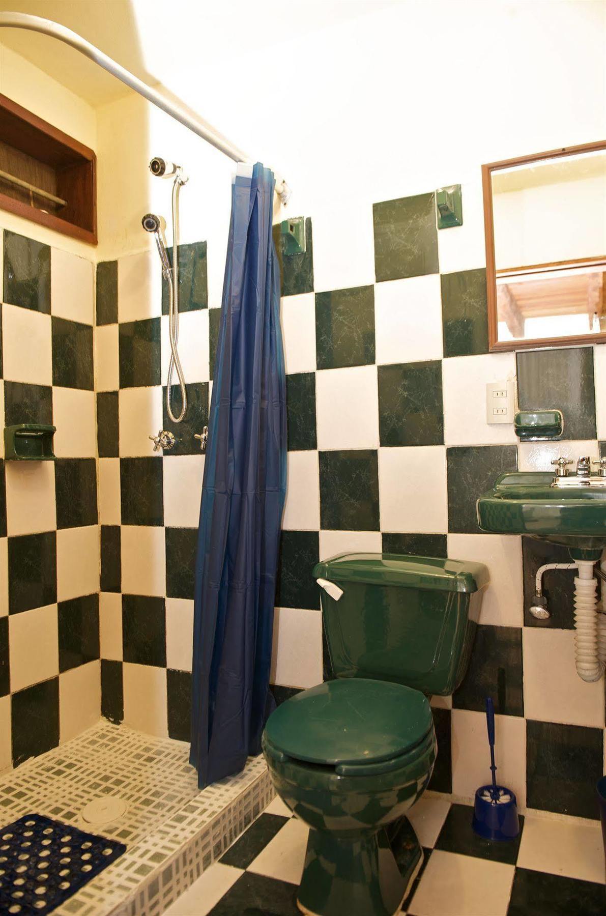 Casa Mango Bed & Breakfast 2*