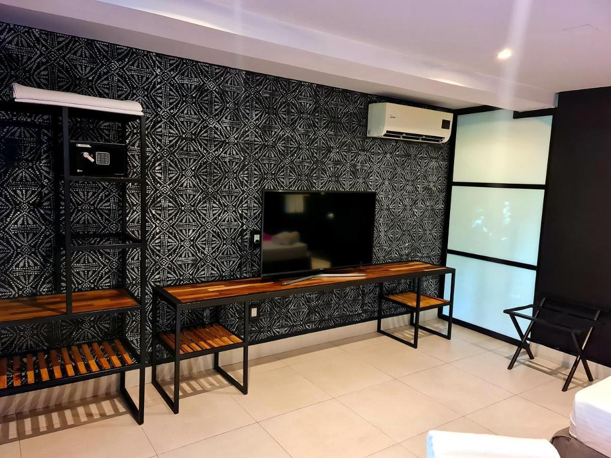 Barronegro (adults Only)