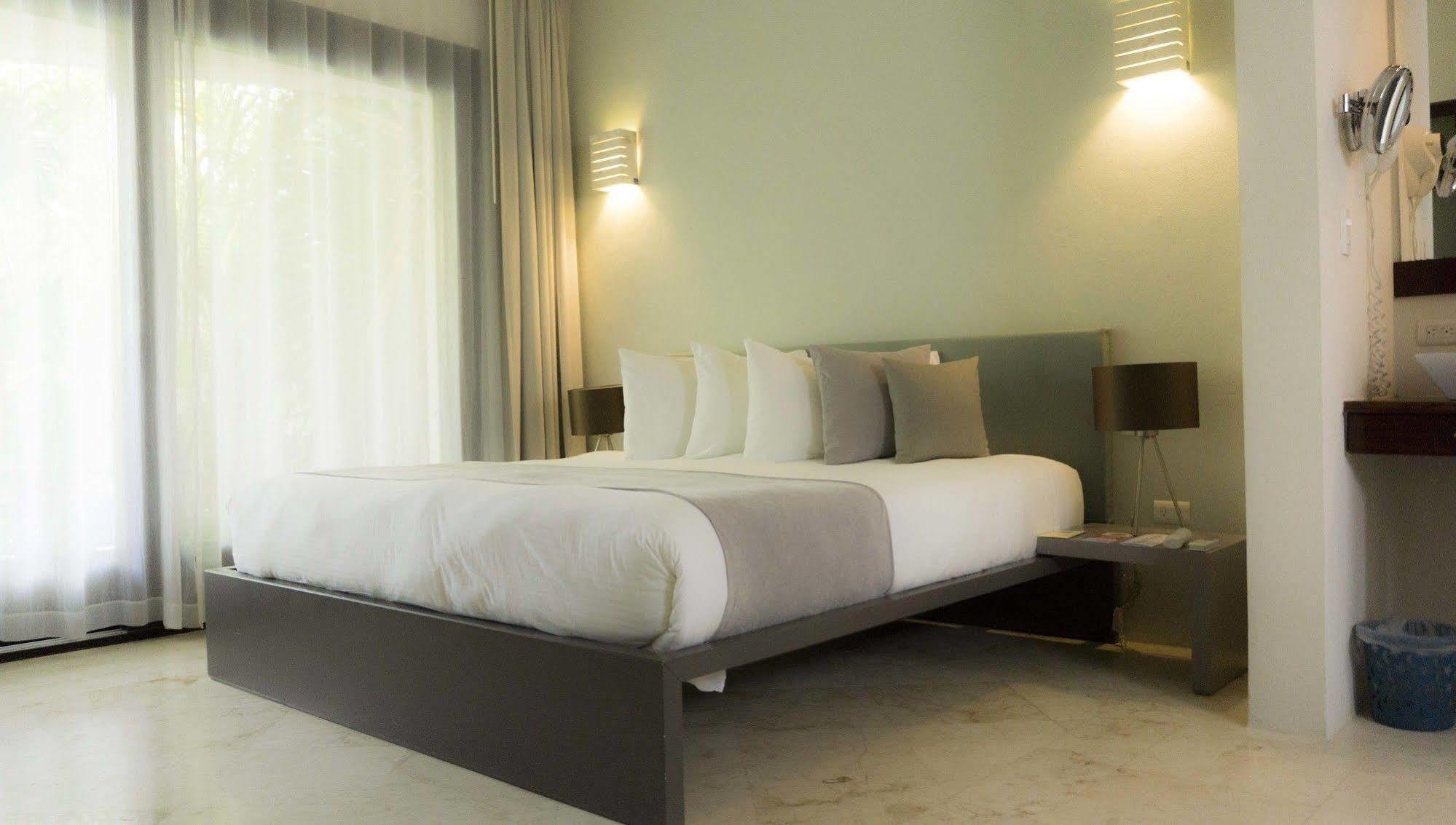 Hotel Intima Adults Only 3*